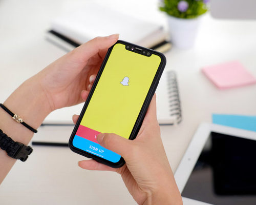 Snapchat Cheating: Bust a Cheater with A Spy App